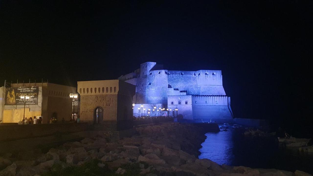 לינה וארוחת בוקר נאפולי Domus Armenio מראה חיצוני תמונה
