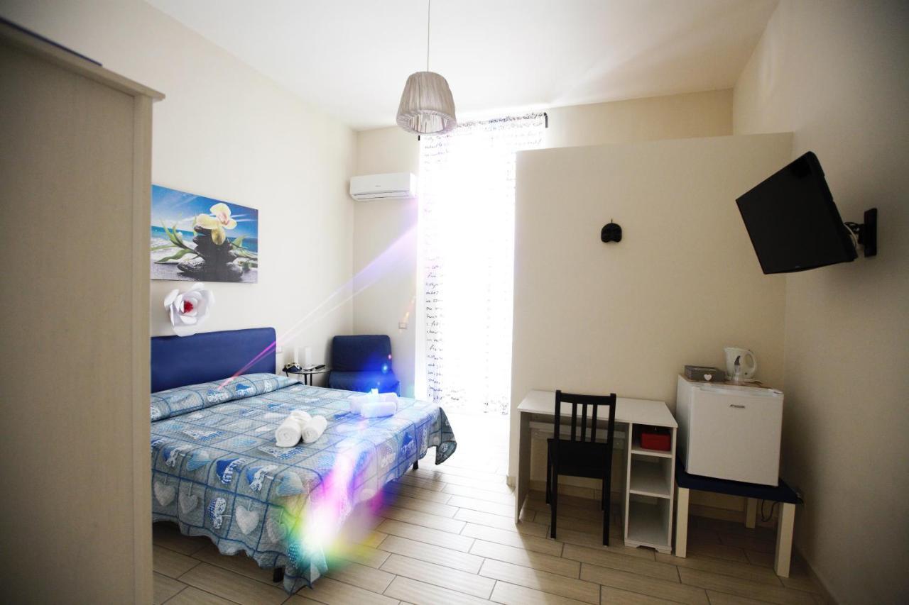 לינה וארוחת בוקר נאפולי Domus Armenio מראה חיצוני תמונה